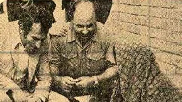 تصاویر نایاب از فالگیرهای تهران در گذشته‌ های دور؛ 70 سال پیش