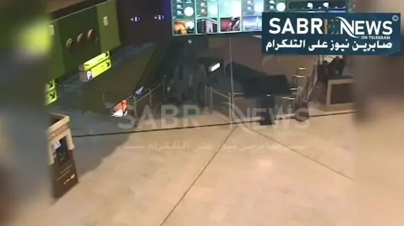 فیلم منتشر نشده از دو شهید هنگام استقبال از سردار سلیمانی 