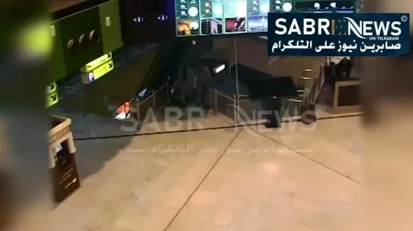 فیلم منتشر نشده از دو شهید هنگام استقبال از سردار سلیمانی 