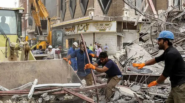 تعداد جانباختگان ریزش برج متروپل آبادان به ۳۱ تن رسید
