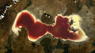 کاهش مساحت دریاچه ارومیه از ۱۵۰۰ به ۵۳۰ کیلومتر مربع در یک سال اخیر / تنها یک پنجم از دریاچه باقی مانده