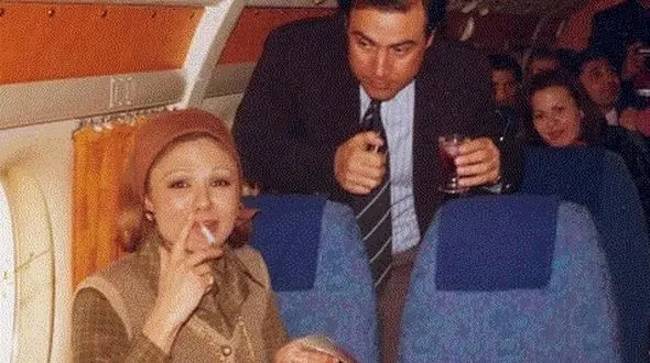 فرح پهلوی چگونه به دربار شاه راه یافت؟