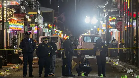 فیلم تیراندازی مرگبار در آمریکا / شلیک به سمت 18 زن و مرد