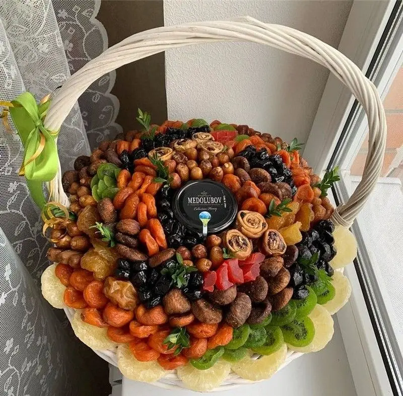 تزیین آجیل، میوه خشک و خشکبار عروس برای نوروز 1405