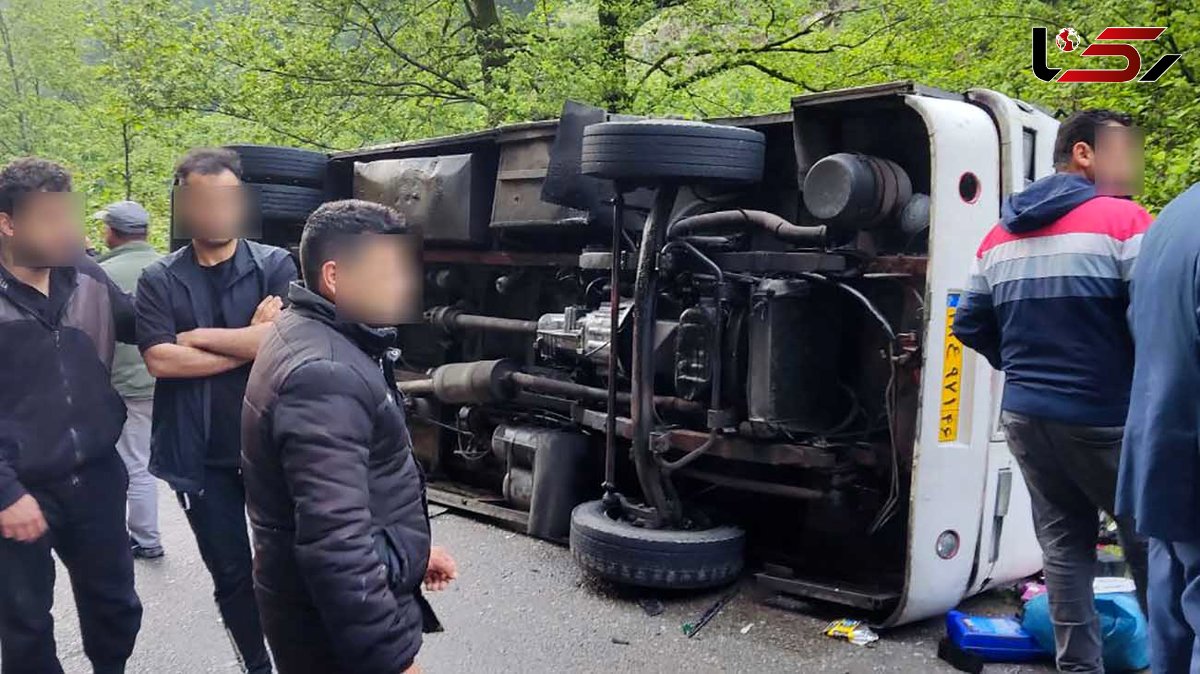 واژگونی مرگبار مینی بوس پر از مسافر روی رانا در جاده فومن / رانا پرس شد