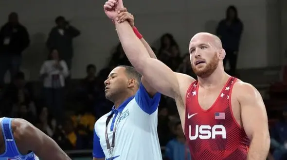 کایل اسنایدر، کشتی‌گیر افسانه‌ای آمریکا، بازداشت شد!