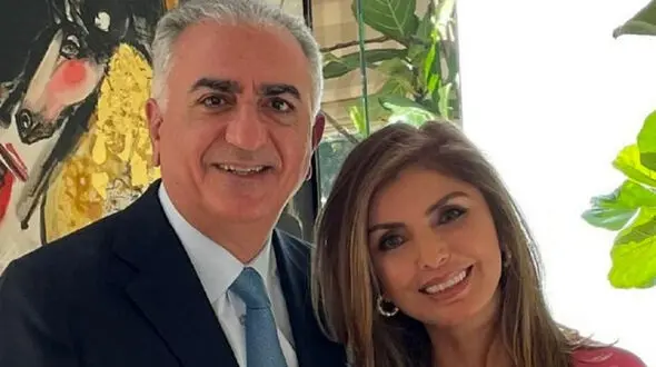 فیلم / رضا پهلوی همان چوپانی است  که راه را به اسکندر نشان داد / کارشناس بی‌بی‌سی به رضا پهلوی تاخت