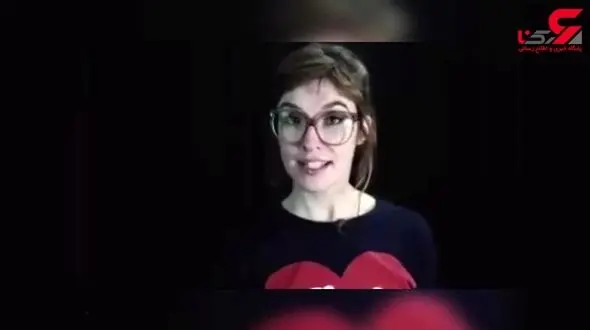 این خانم خبرنگار با لیس زدن به جنگ کرونا رفت ! + فیلم