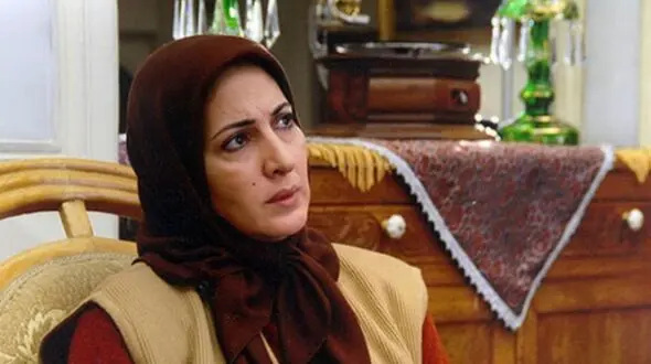 خاص ترین سفر فاطمه گودرزی همراه نوه‌اش دایار به شمال/ خنده های از ته دل خانم بازیگر کنار ساحل+عکس
