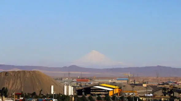 عجیب ترین تصویر از قله دماوند 