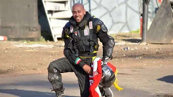  یک ایرانی بر بام هنر بدلکاری هالیوود ایستاد +عکس