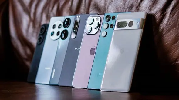 قیمت انواع گوشی موبایل در بازار امروز شنبه 1 آذر 1404