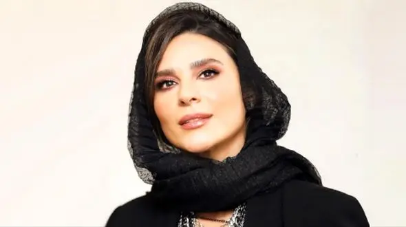 استایل ساحلی سحر دولتشاهی با کراکس های اصل و گران قیمتش / جنجالی و جذاب‌تر از همیشه!