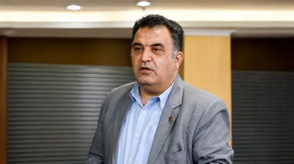 رمضان: 70 درصد مردم ناچارند لوازم صوتی-تصویری و موبایل را اقساطی بخرند؛ تنها ۳۰ درصد توان خرید نقدی دارند/ بازار تعمیرات نسبت به خرید رونق بیشتری پیدا کرده است