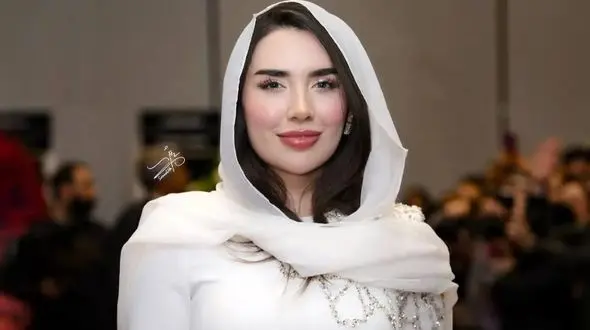 زهرا سامی بازیگر سریال بلیط یک طرفه در کنار خانواده جذاب و دوست داشتنیش