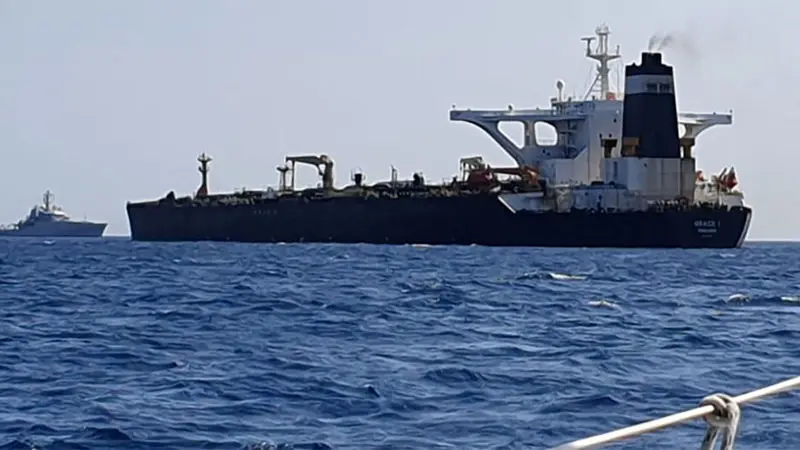 اسکورت ۱۰ هزار کشتی توسط نیروی دریایی ارتش در جریان دفاع مقدس 8 ساله