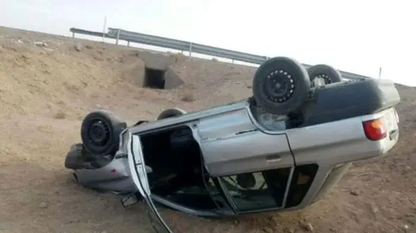 ۲ واژگونی خودرو در سمنان ۱۰ مصدوم داشت
