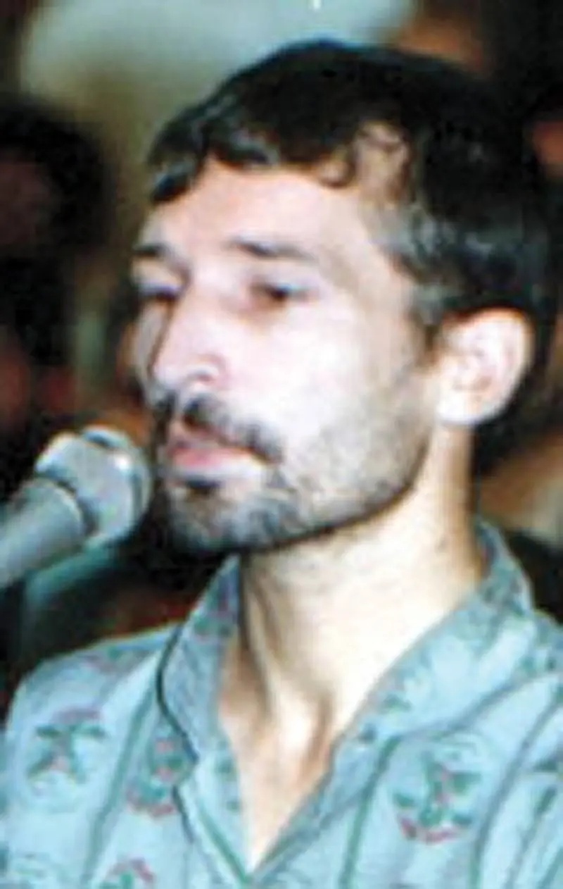 مخوف‌ترین قاتلان زنجیره‌ای ایران/ از تجاوز و سوزاندن اجساد توسط «خفاش‌ شب‌» تا «قاتل عنکبوتی» که طبق یک نذر زنان را خفه می‌کرد + تصاویر