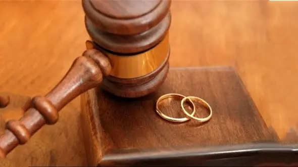 زن جوان شوهرش را به خاطر ولخرجی به دادگاه کشاند