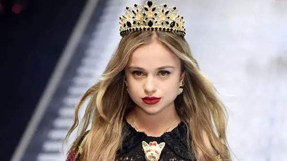 سرنوشت باورنکردنی دختر زیبای ایرانی ! / از دستفروشی تا ملکه زیبایی جهان ‍! + عکس