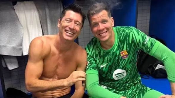 شوخی عجیب و بامزه شزنی با لواندوفسکی + فیلم