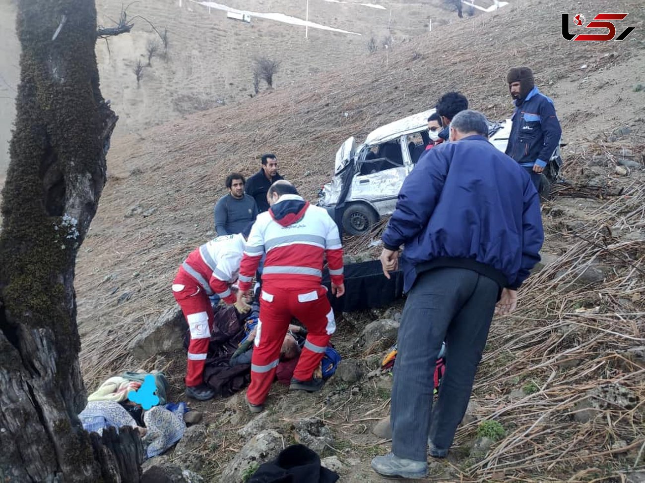 سقوط خودروی پراید به دره کوهستانی محور اسالم به خلخال