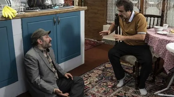 گزارش تصویری از  قسمت نهم سریال پایتخت 7  / سکانس های خنده دار