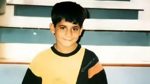 این پسر بچه بانمک جذاب ترین فوتبالیست تیم ملی است / حدس بزنید !