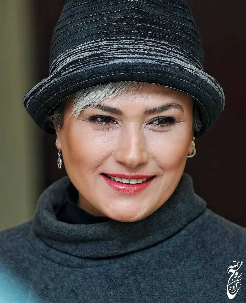 لادن مستوفی
