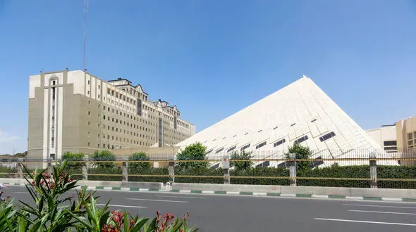 تجمع بازنشستگان لشگری روبه روی مجلس