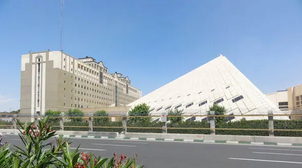 تجمع بازنشستگان لشگری روبه روی مجلس