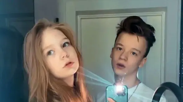 فیلم تاسفبار زایمان دختربچه از شوهر کوچکش ! / زیر 8 ساله اند !