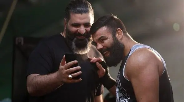 درگیری و دعوای امیر علی اکبری + فیلم حاشیه ساز