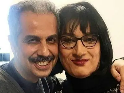 فیلم / نگاهی به بغض جواد رضویان بخاطر خواستگار داشتن دخترش : یه عمر نونشو دادم .... الان یکی میاد دسته گلمو ببره .../ حیرت رویا میرعلمی و نگار عابدی ...