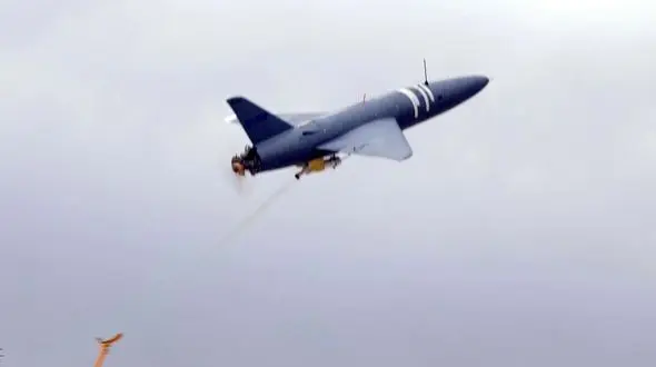 فیلم رونمایی از پهپاد ایرانی بارورسازی ابرها روی آنتن زنده / ببینید