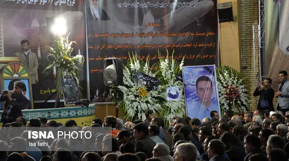 برگزاری یادبود جانباختگان سانحه سقوط هواپیمایی تهران - یاسوج + عکس
