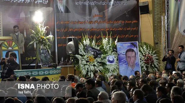 برگزاری یادبود جانباختگان سانحه سقوط هواپیمایی تهران - یاسوج + عکس
