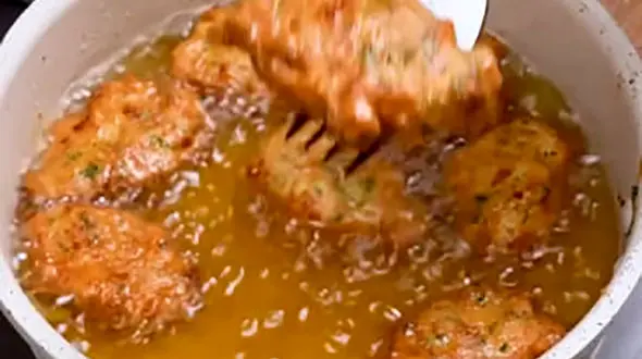 طرز تهیه مرغ سوخاری با سبزی / فیلم