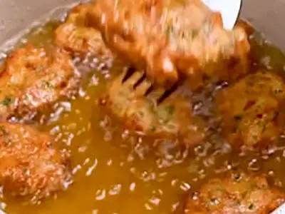 طرز تهیه مرغ سوخاری با سبزی / فیلم