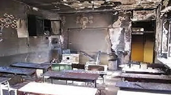 معلم زاهدانی ناجی دانش آموزان 