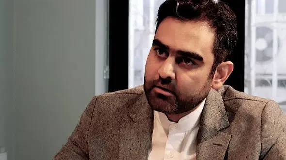 فیلم / ثابتی: یک دختر بی‌حجاب اومد سمتم توی خیابون ... استرس گرفتم ..بعدش خواست با من سلفی بگیره ... و ...