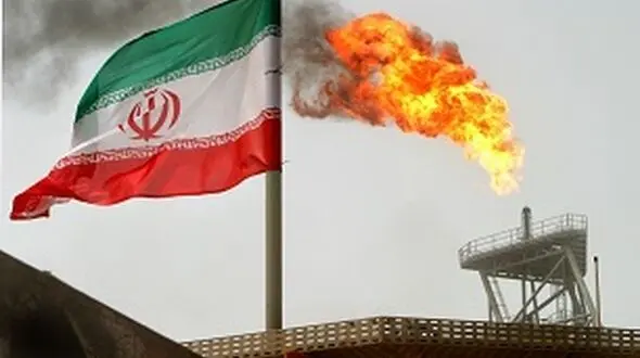 تحریم نفتی آمریکا علیه ایران قیمت نفت را به بالای ۱۰۰ دلار می‌رساند