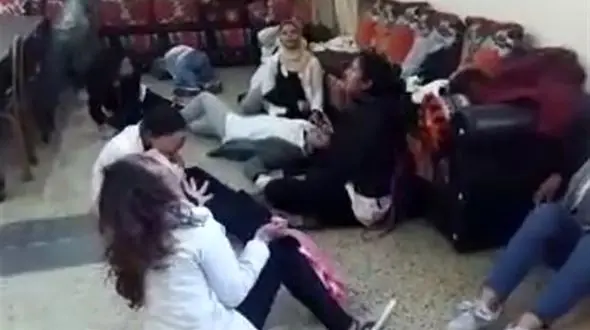 فیلم / پشت پرده زامبی شدن دختران شیرازی با آدامس های مشکوک ! / پرویز پرستویی منتشر کرد