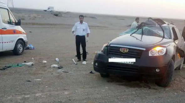 واژگونی خودروی چری در فسا +عکس