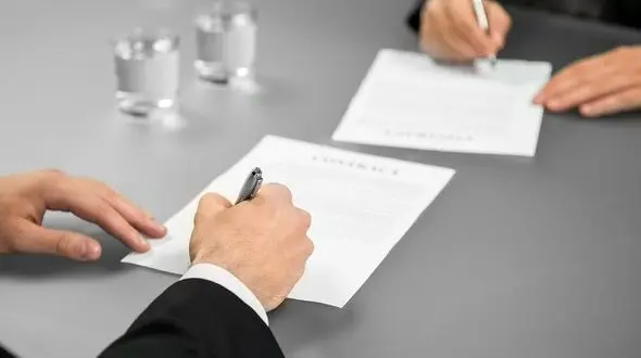 نکات مهم بستن قرارداد با کارمندان و کارگران چیست؟
