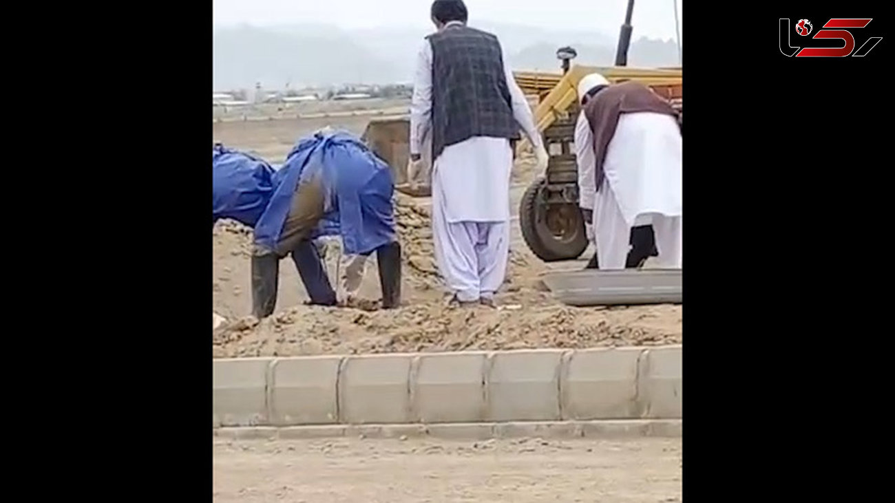 فیلم لحظه دفن بیمار کرونایی در سیستان و بلوچستان