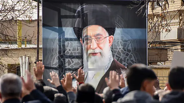 فیلم / موکب کودکان خردسال عراقی در وداع با رهبر شهید؛ جلوه‌ ای از ارادت نسل آینده