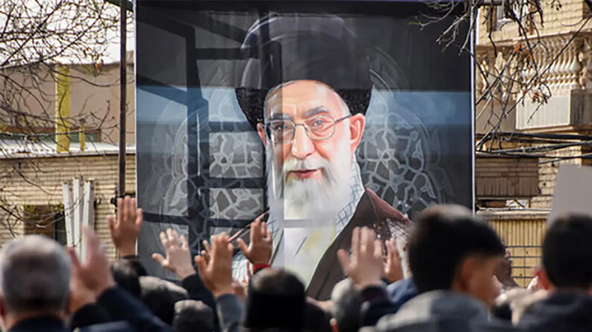 موکب کودکان خردسال عراقی در وداع با رهبر شهید؛ جلوه‌ ای از ارادت نسل آینده