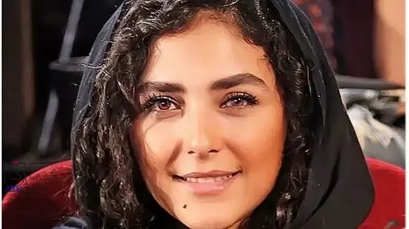  سلفی ماشین لوکسی از هدی زین العابدین چرم پوش بازیگر سریال «آسمان همیشه ابری نیست» !