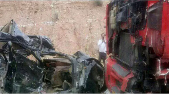 تصادف مرگبار سمند با کامیون / راننده سمند در دم جان باخت +عکس